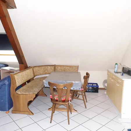 Gitelindenberg 1 Etage * Dambach